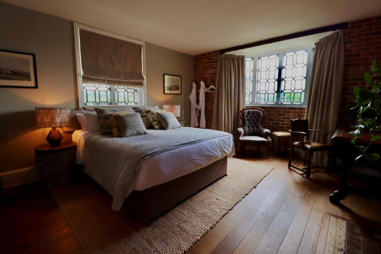 Hôtel The Cholmondeley Arms à Wrenbury Extérieur photo