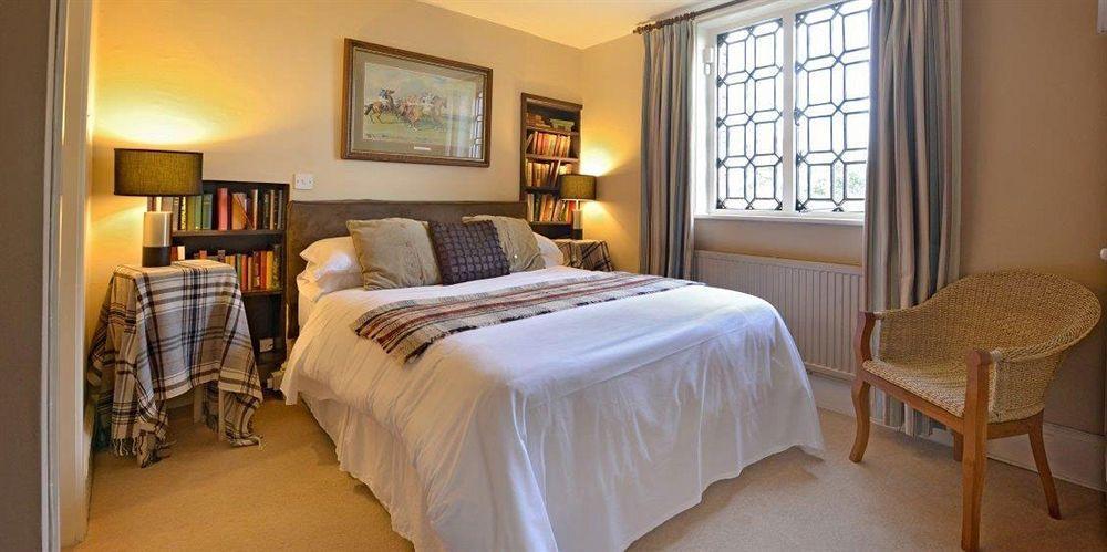 Hôtel The Cholmondeley Arms à Wrenbury Extérieur photo