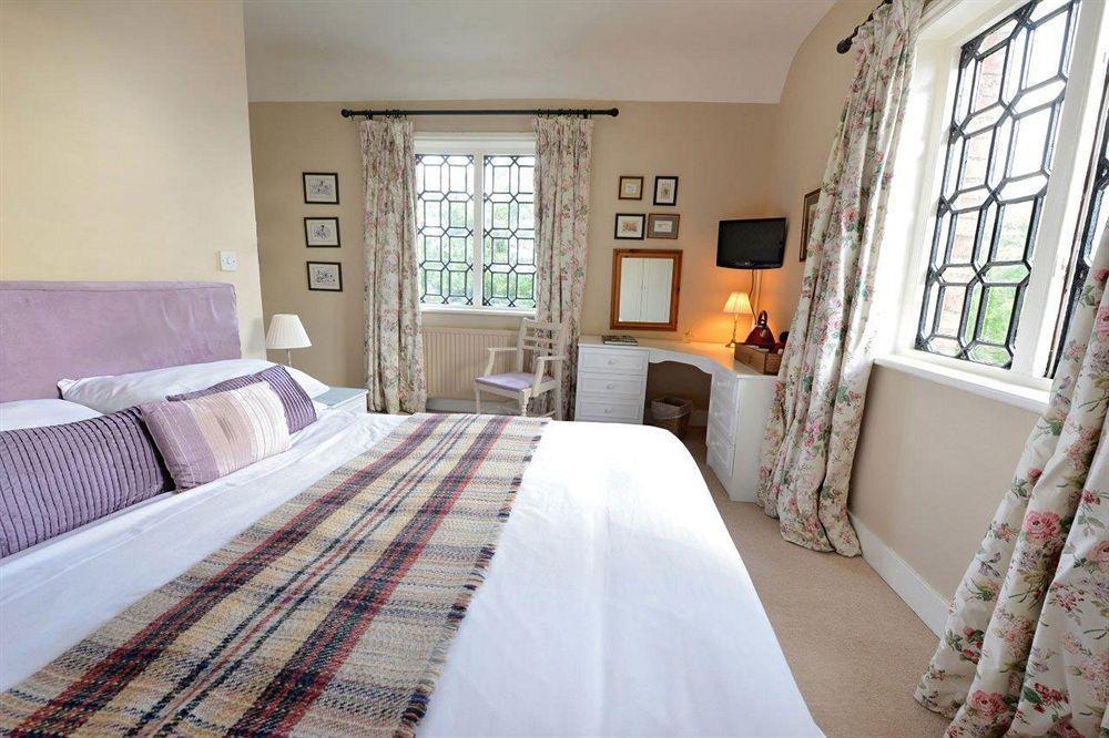 Hôtel The Cholmondeley Arms à Wrenbury Extérieur photo